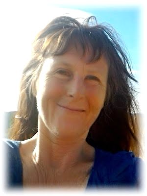 Odile Granjean 300x400 contours flous